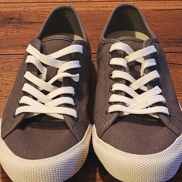 NWOT SeaVees Monterey Original Sneaker Size 5.5 Color Olive green - Picture 3 of 10